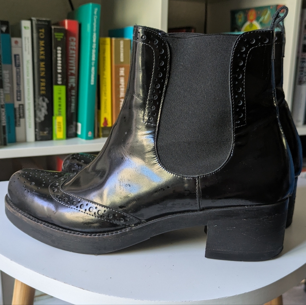 Elegant Black Brogue Ankle Boots - Size 38/ US 7.5